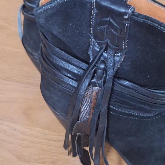 LUCCHESE Robyn Suede Ankle Bootie Boot Black 7.5 - Picture 2 of 16